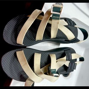 Chaco Cloud size 8 Never worn